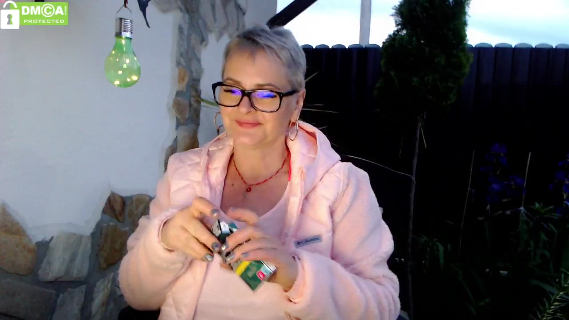 Gallery image thumbnail from silverjewel's myfreecams stream on, 05/17/2024, 18:56 image 11 of 20
