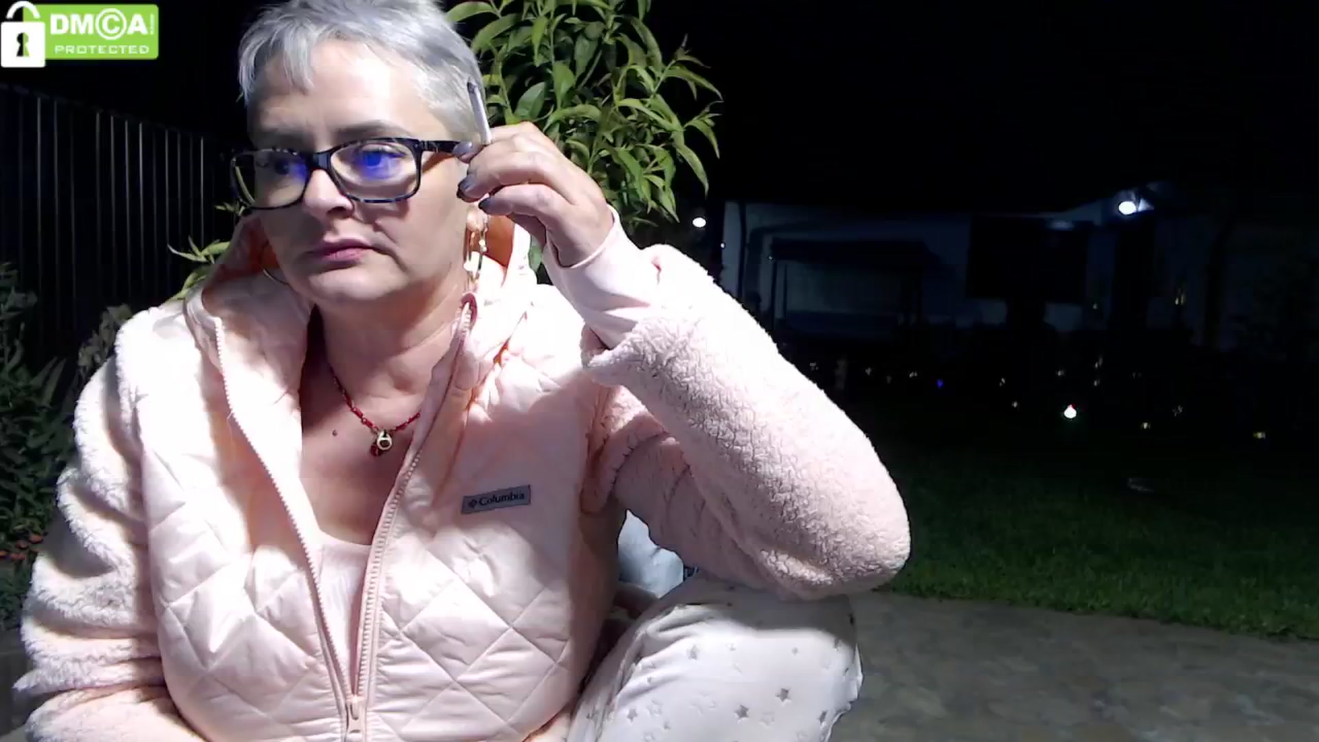 Gallery image thumbnail from silverjewel's myfreecams stream on, 05/17/2024, 19:31 image 13 of 20