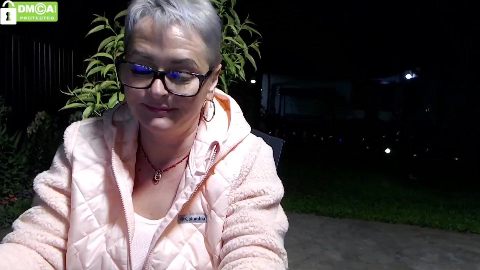 Gallery image thumbnail from silverjewel's myfreecams stream on, 05/17/2024, 19:31 image 2 of 20