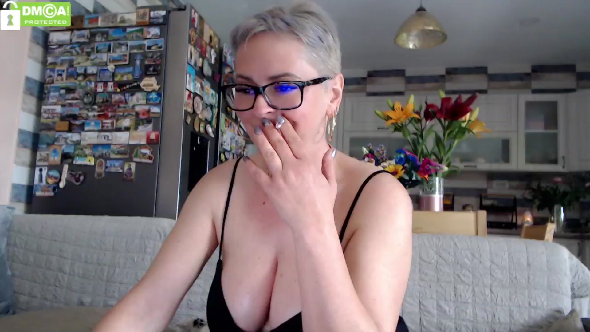 Gallery image thumbnail from silverjewel's myfreecams stream on, 05/18/2024, 11:37 image 11 of 20