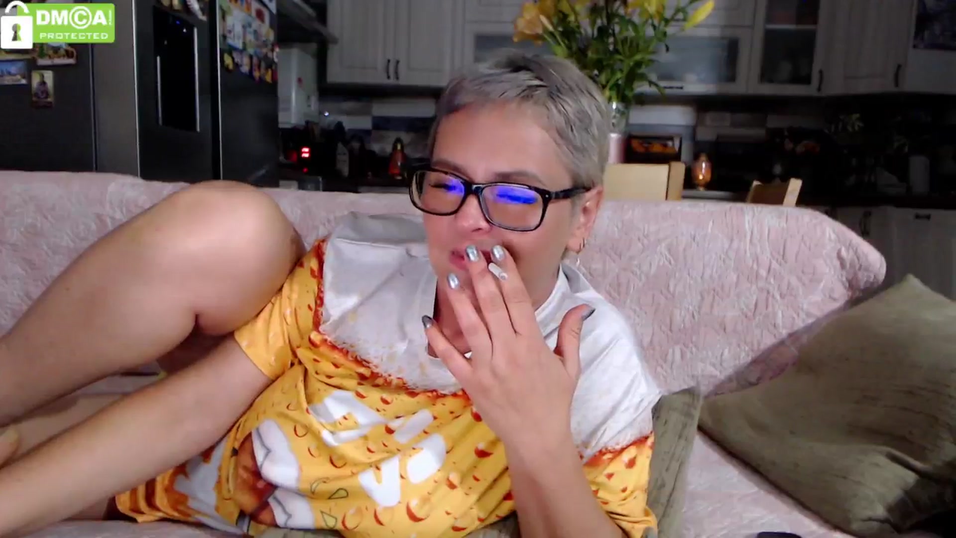 Gallery image thumbnail from silverjewel's myfreecams stream on, 05/31/2024, 19:01 image 13 of 20