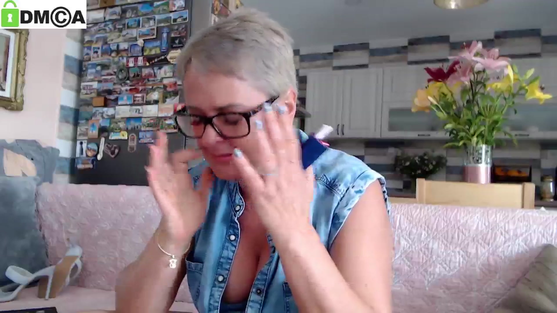 Gallery image thumbnail from silverjewel's myfreecams stream on, 06/01/2024, 12:49 image 17 of 20