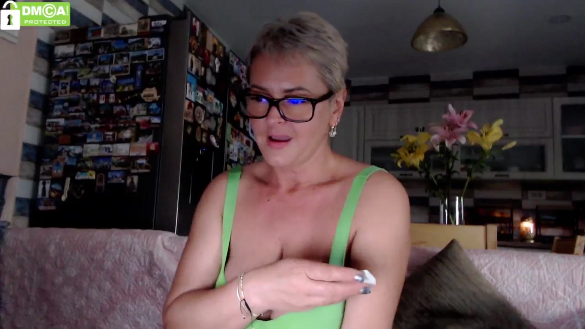 Gallery image thumbnail from silverjewel's myfreecams stream on, 06/04/2024, 11:51 image 20 of 20