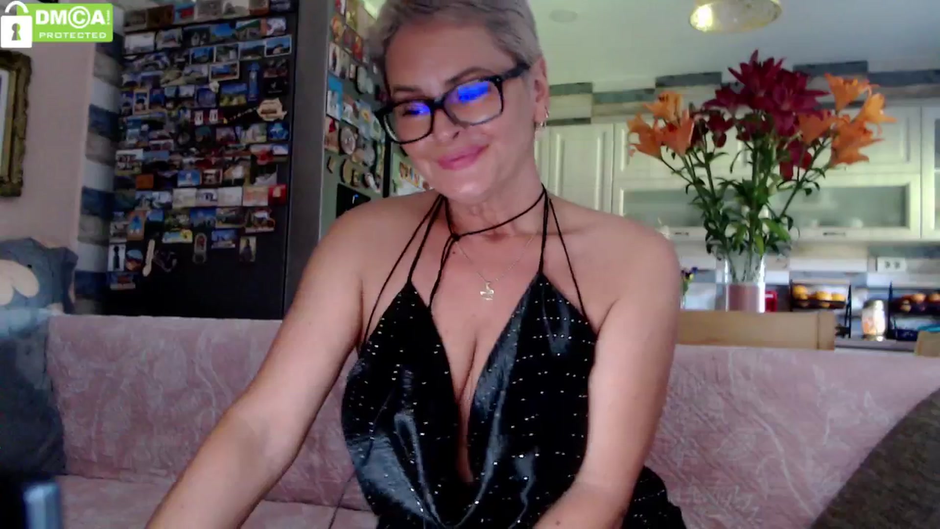Gallery image thumbnail from silverjewel's myfreecams stream on, 06/07/2024, 10:00 image 13 of 20