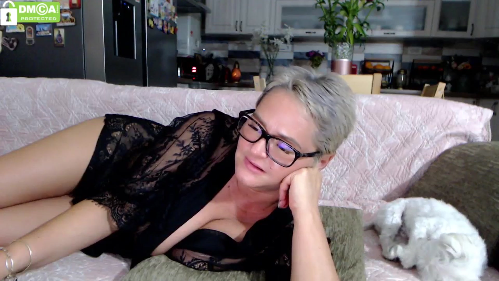 Gallery image thumbnail from silverjewel's myfreecams stream on, 06/07/2024, 19:43 image 15 of 20