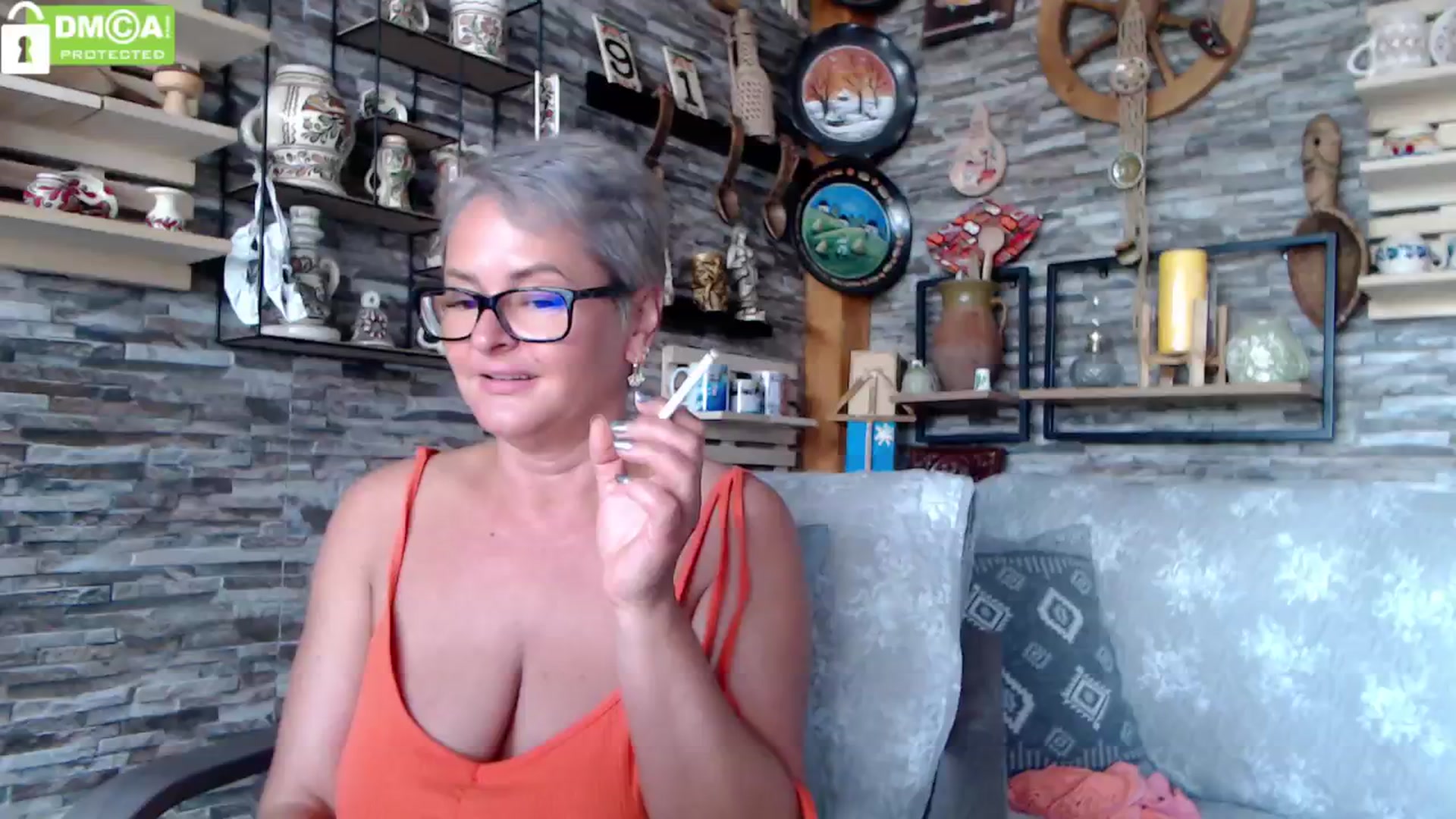 Gallery image thumbnail from silverjewel's myfreecams stream on, 06/08/2024, 10:35 image 15 of 20