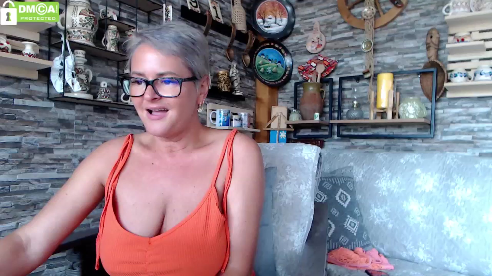 Gallery image thumbnail from silverjewel's myfreecams stream on, 06/08/2024, 12:11 image 17 of 20