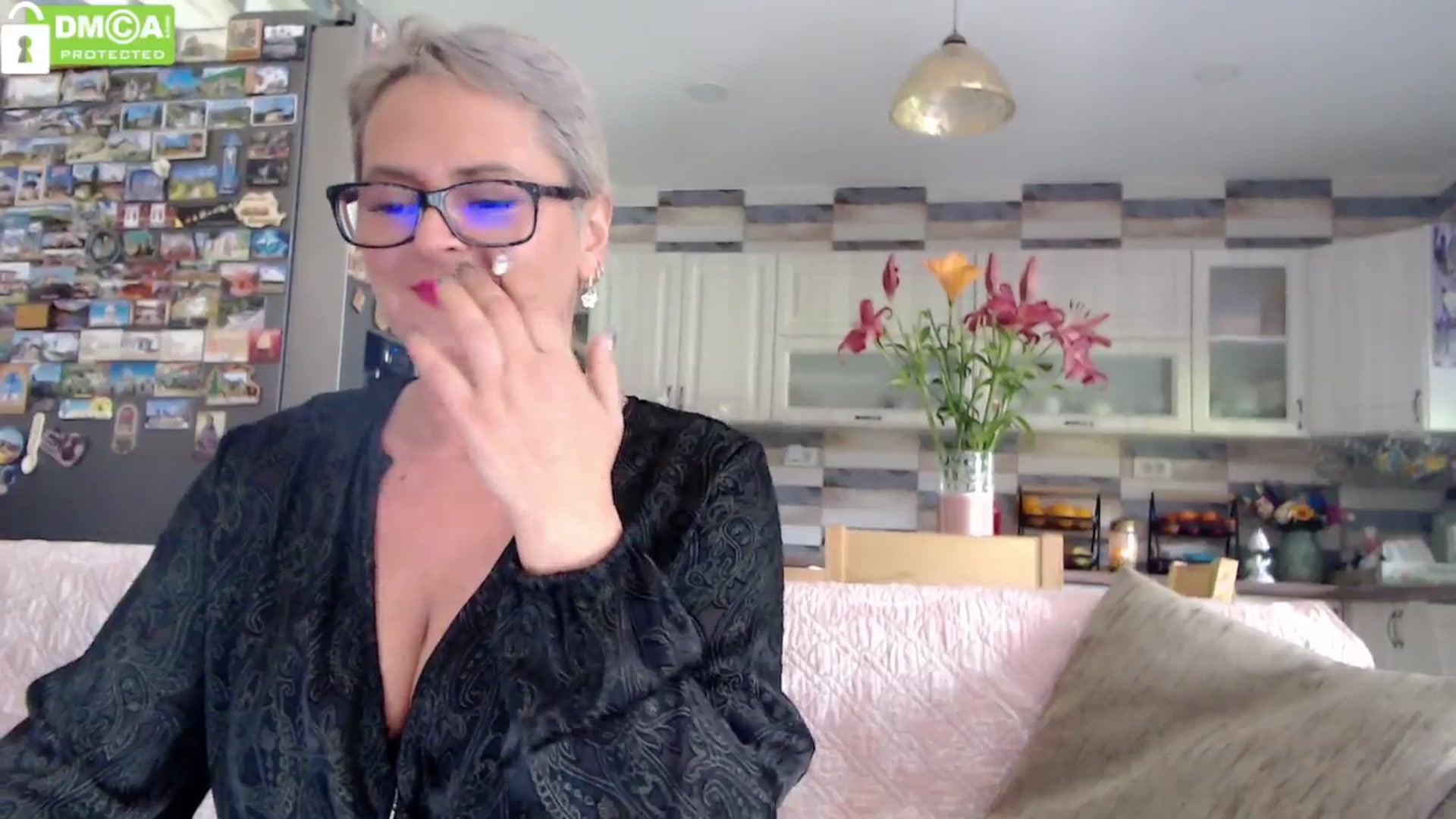 Gallery image thumbnail from silverjewel's myfreecams stream on, 06/10/2024, 09:11 image 18 of 20