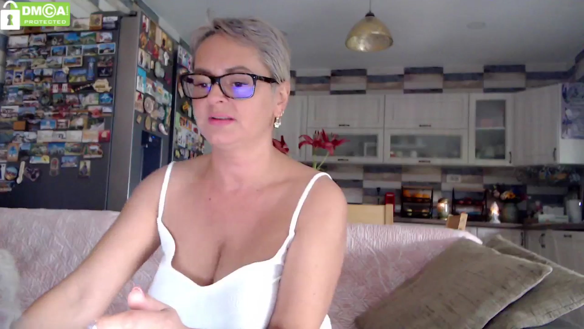 Gallery image thumbnail from silverjewel's myfreecams stream on, 06/12/2024, 06:44 image 16 of 20