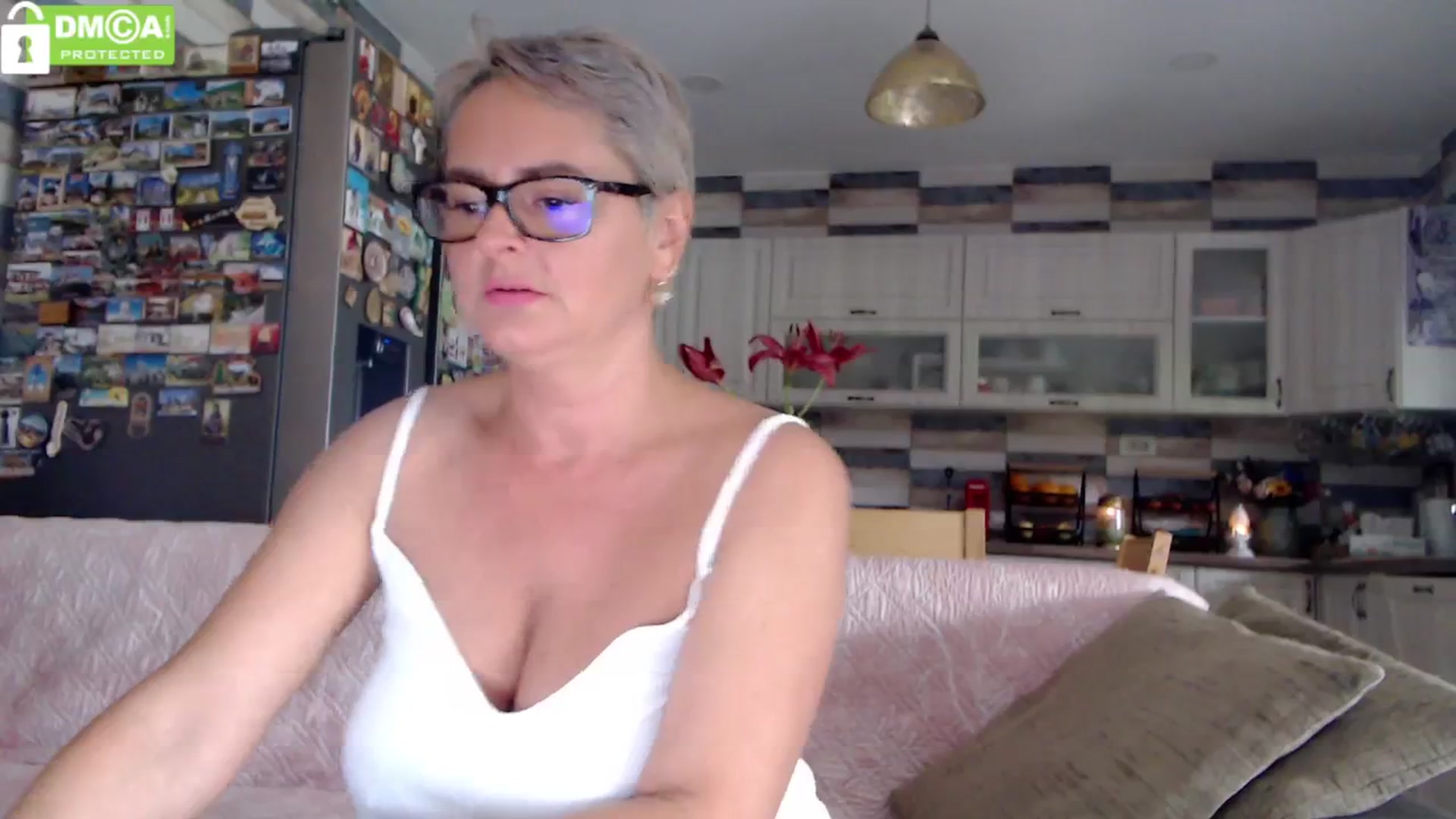 Gallery image thumbnail from silverjewel's myfreecams stream on, 06/12/2024, 06:44 image 13 of 20