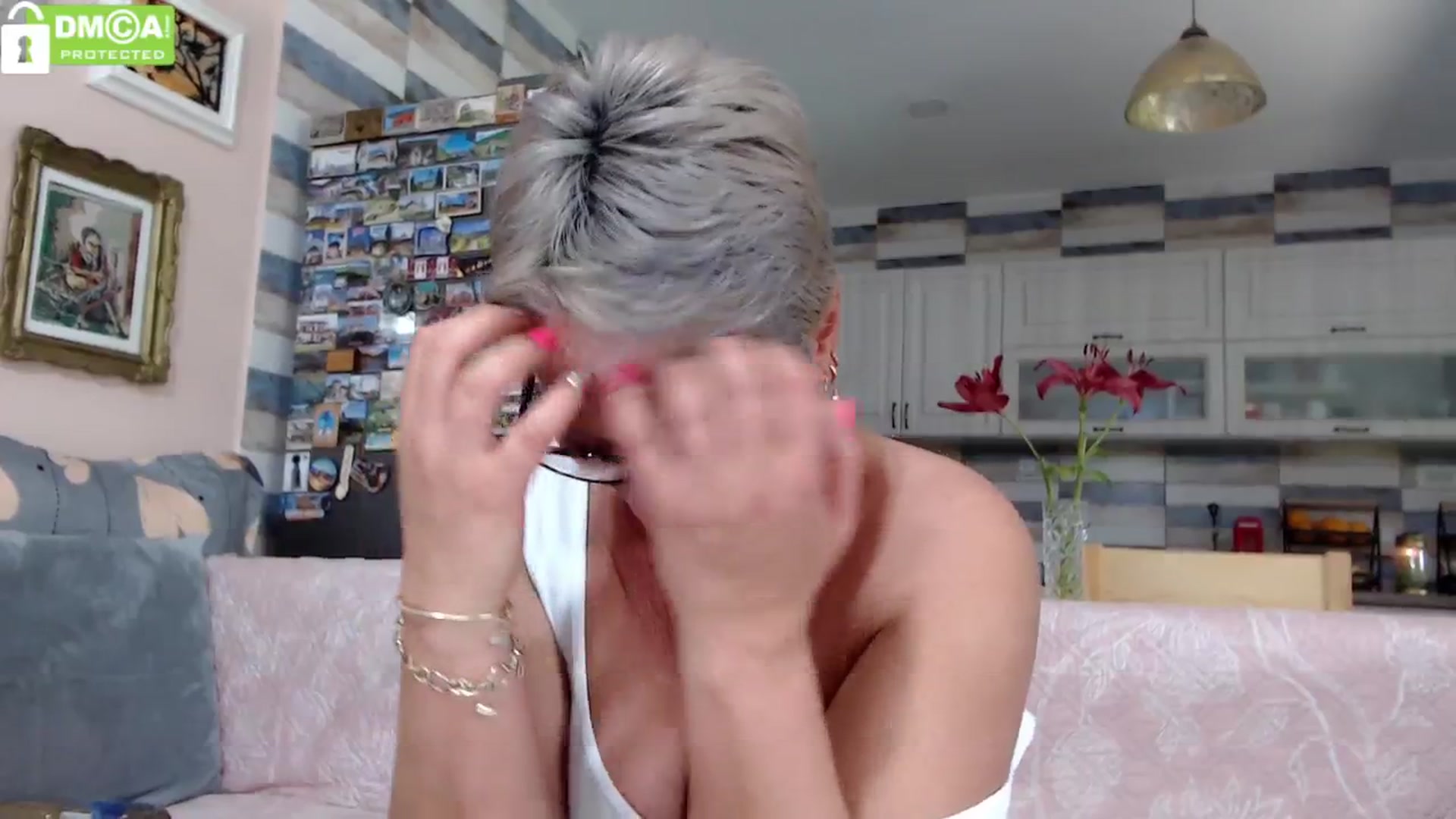 Gallery image thumbnail from silverjewel's myfreecams stream on, 06/12/2024, 10:24 image 20 of 20