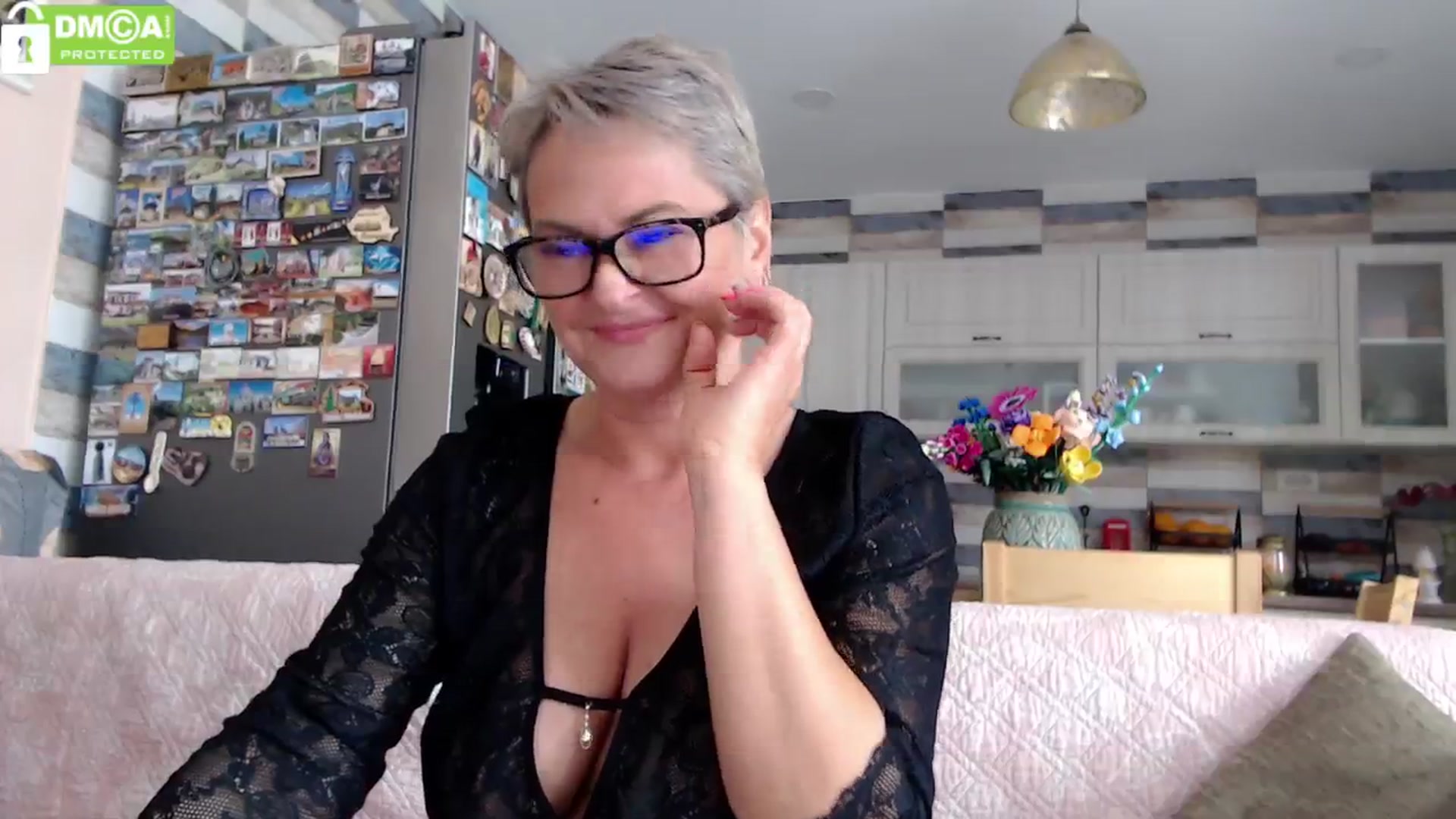 Gallery image thumbnail from silverjewel's myfreecams stream on, 06/13/2024, 10:35 image 18 of 20