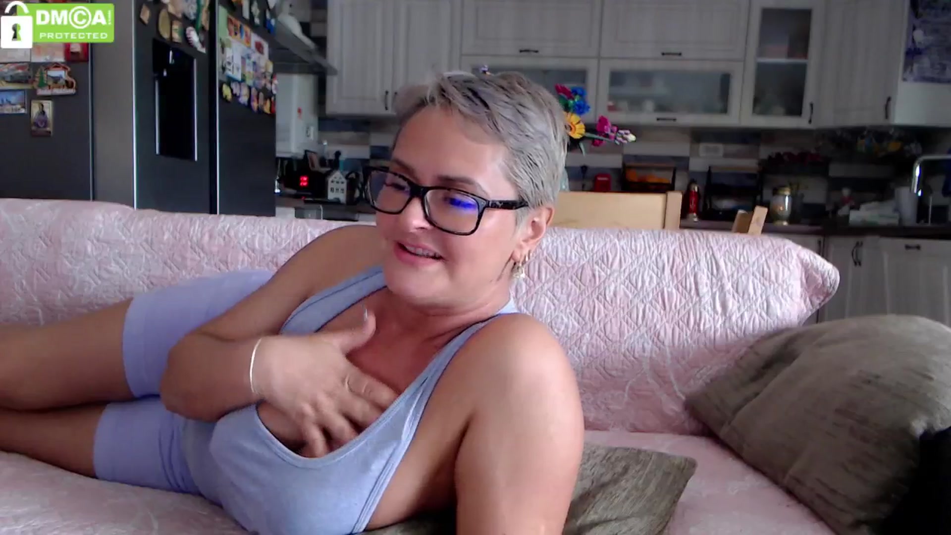 Gallery image thumbnail from silverjewel's myfreecams stream on, 06/14/2024, 10:10 image 5 of 20