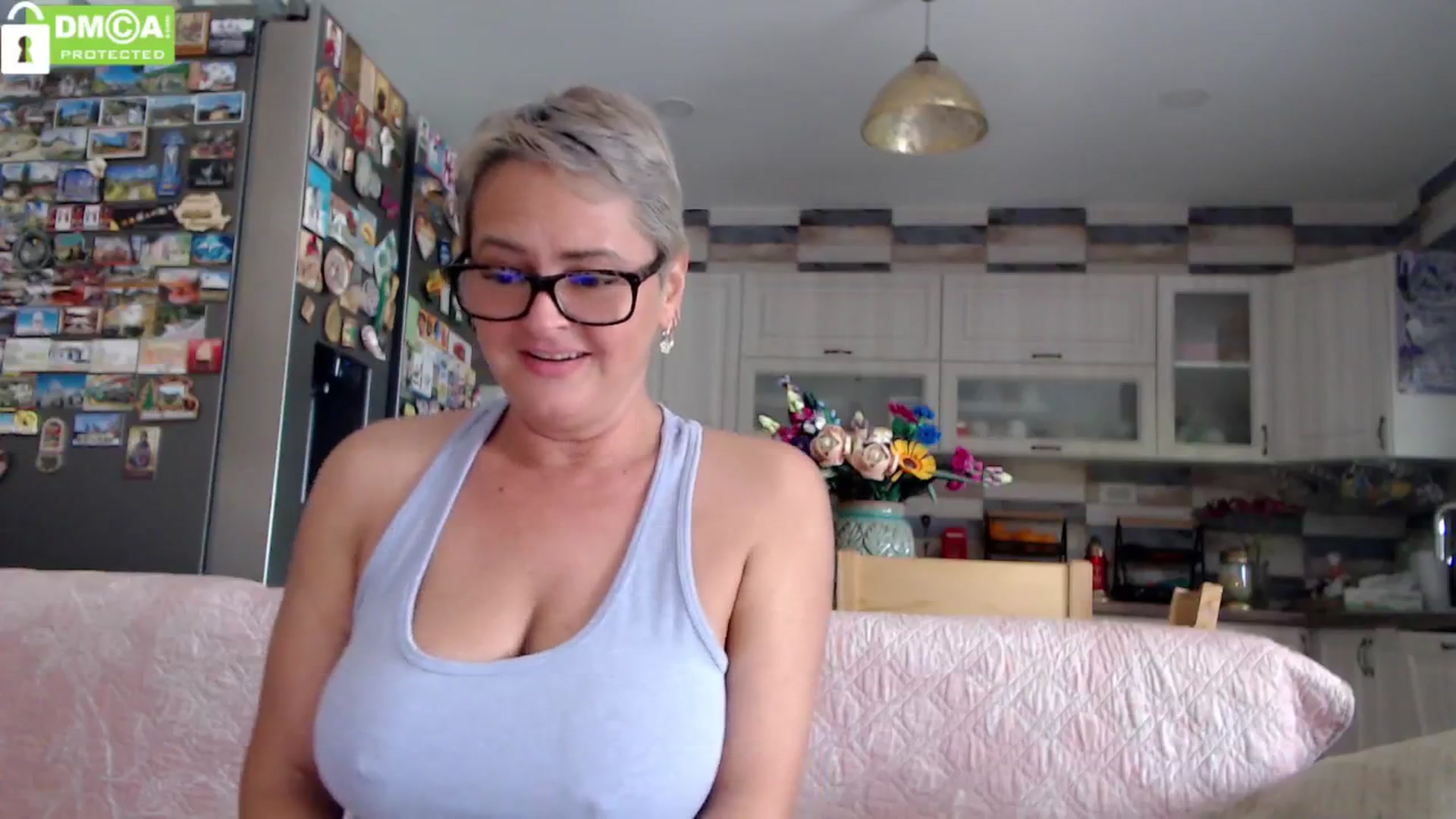 Gallery image thumbnail from silverjewel's myfreecams stream on, 06/14/2024, 10:10 image 8 of 20