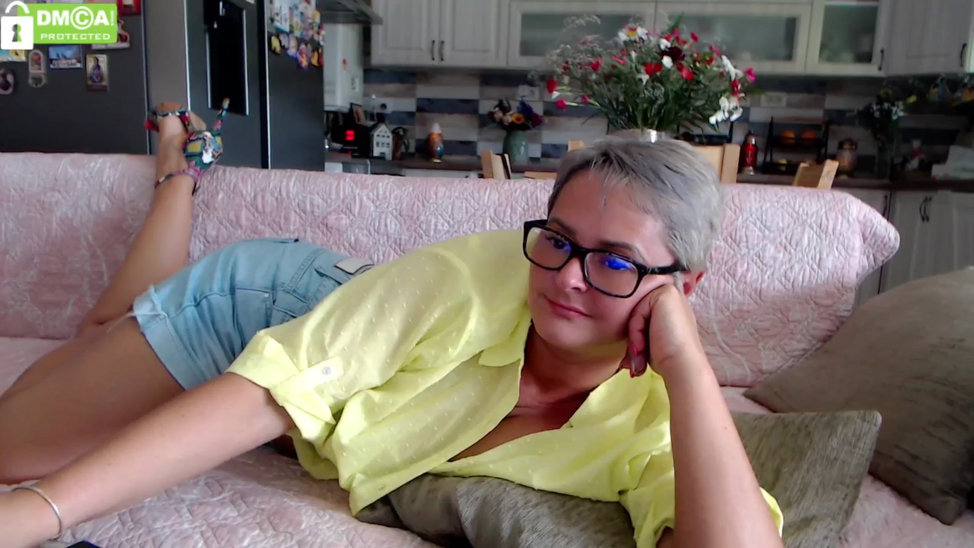 Gallery image thumbnail from silverjewel's myfreecams stream on, 06/17/2024, 11:23 image 10 of 20