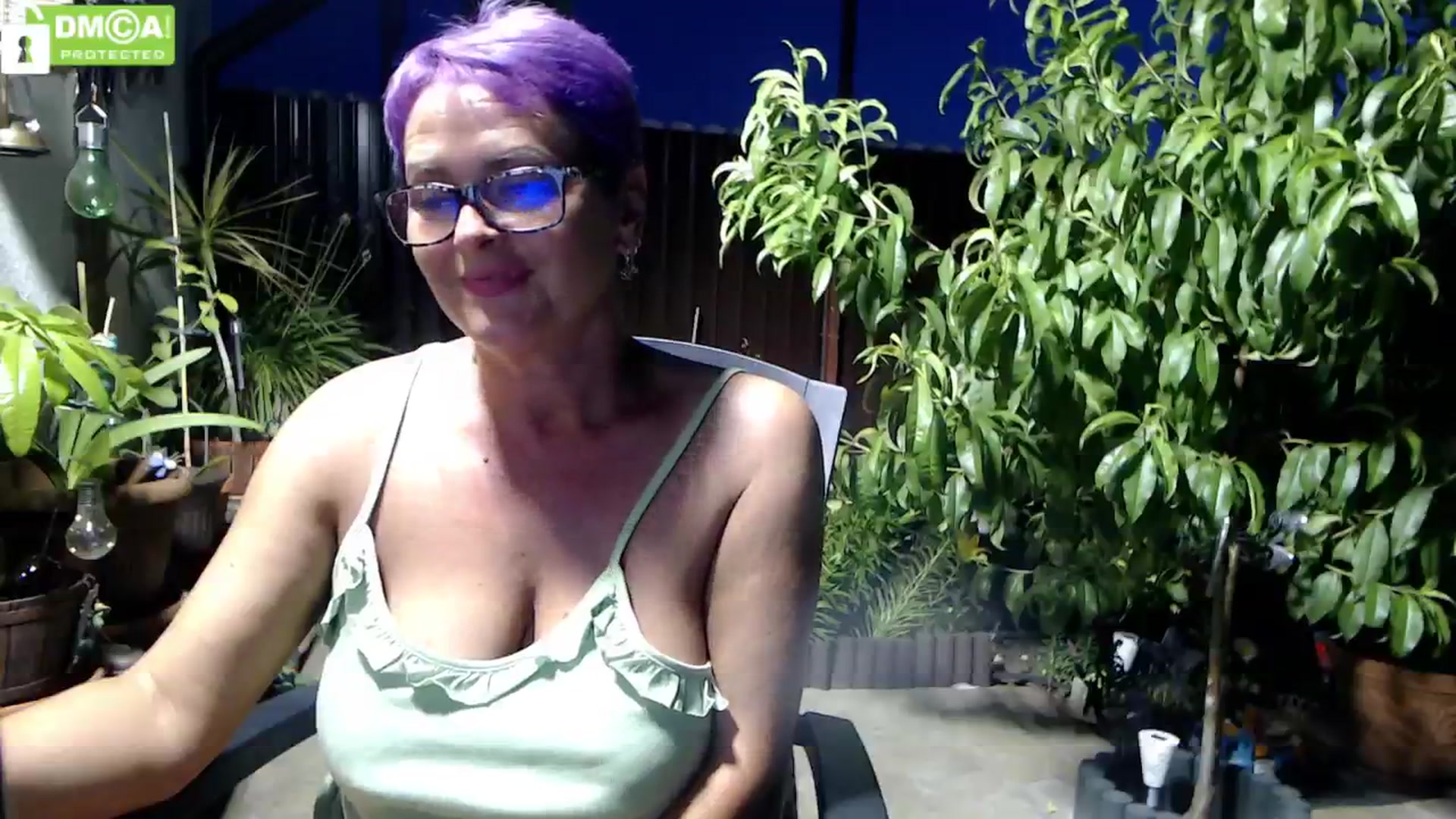 Gallery image thumbnail from silverjewel's myfreecams stream on, 06/21/2024, 19:06 image 15 of 20