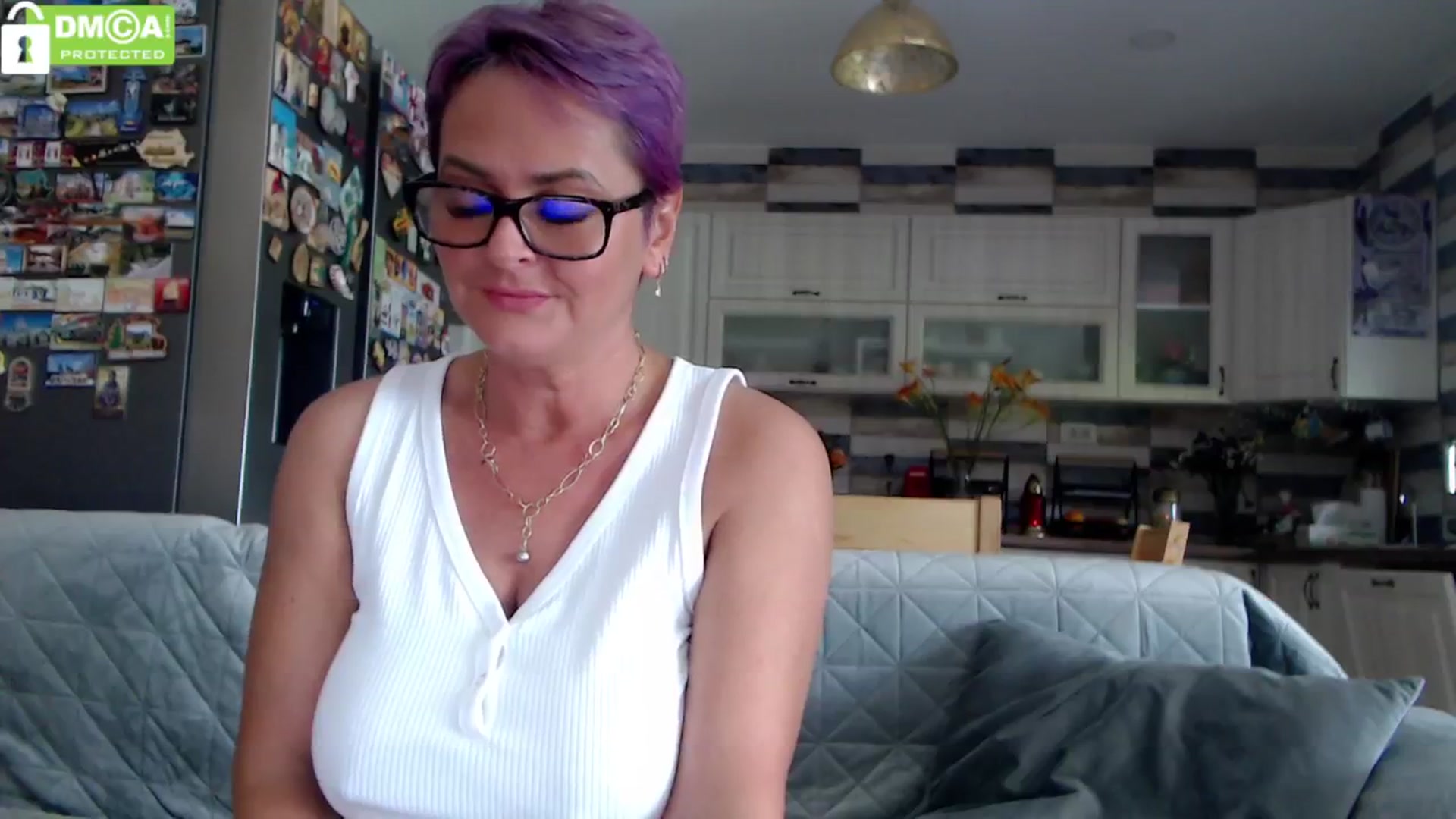 Gallery image thumbnail from silverjewel's myfreecams stream on, 06/26/2024, 10:22 image 16 of 20
