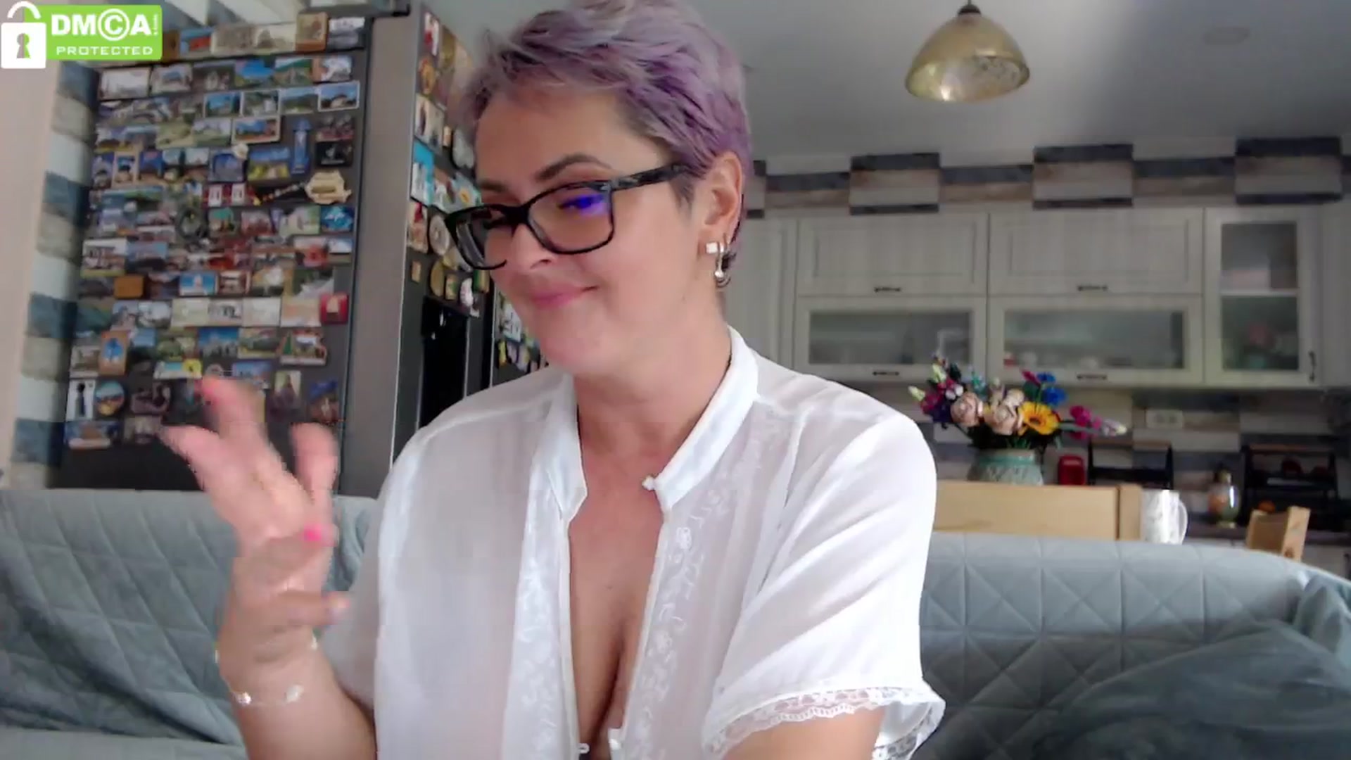Gallery image thumbnail from silverjewel's myfreecams stream on, 07/09/2024, 12:28 image 10 of 20