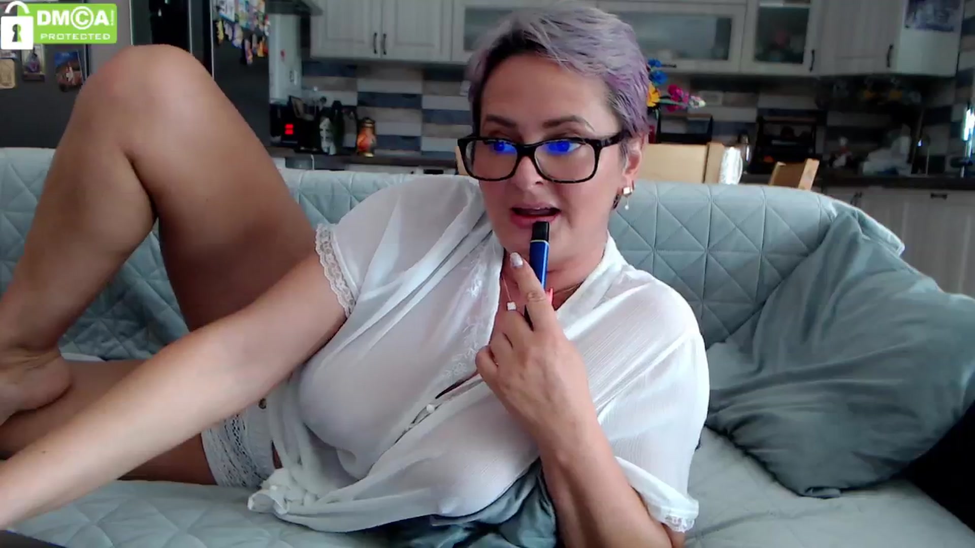 Gallery image thumbnail from silverjewel's myfreecams stream on, 07/09/2024, 14:24 image 8 of 20