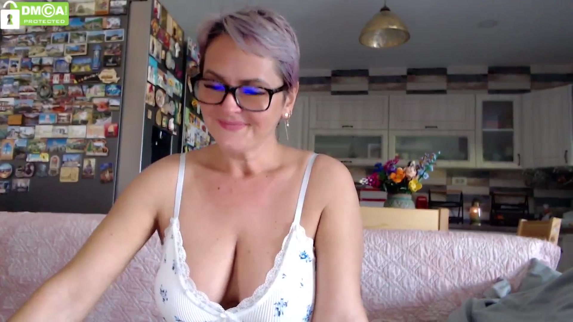Gallery image thumbnail from silverjewel's myfreecams stream on, 07/12/2024, 07:38 image 11 of 20