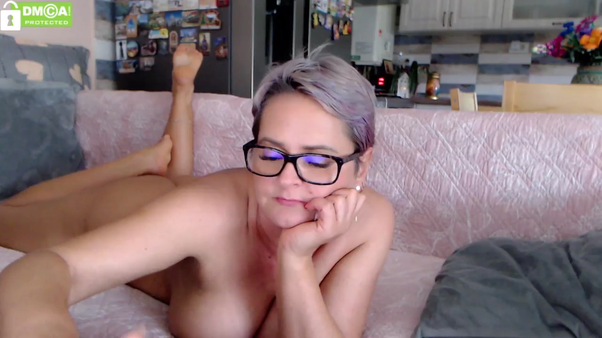 Gallery image thumbnail from silverjewel's myfreecams stream on, 07/13/2024, 11:25 image 16 of 20