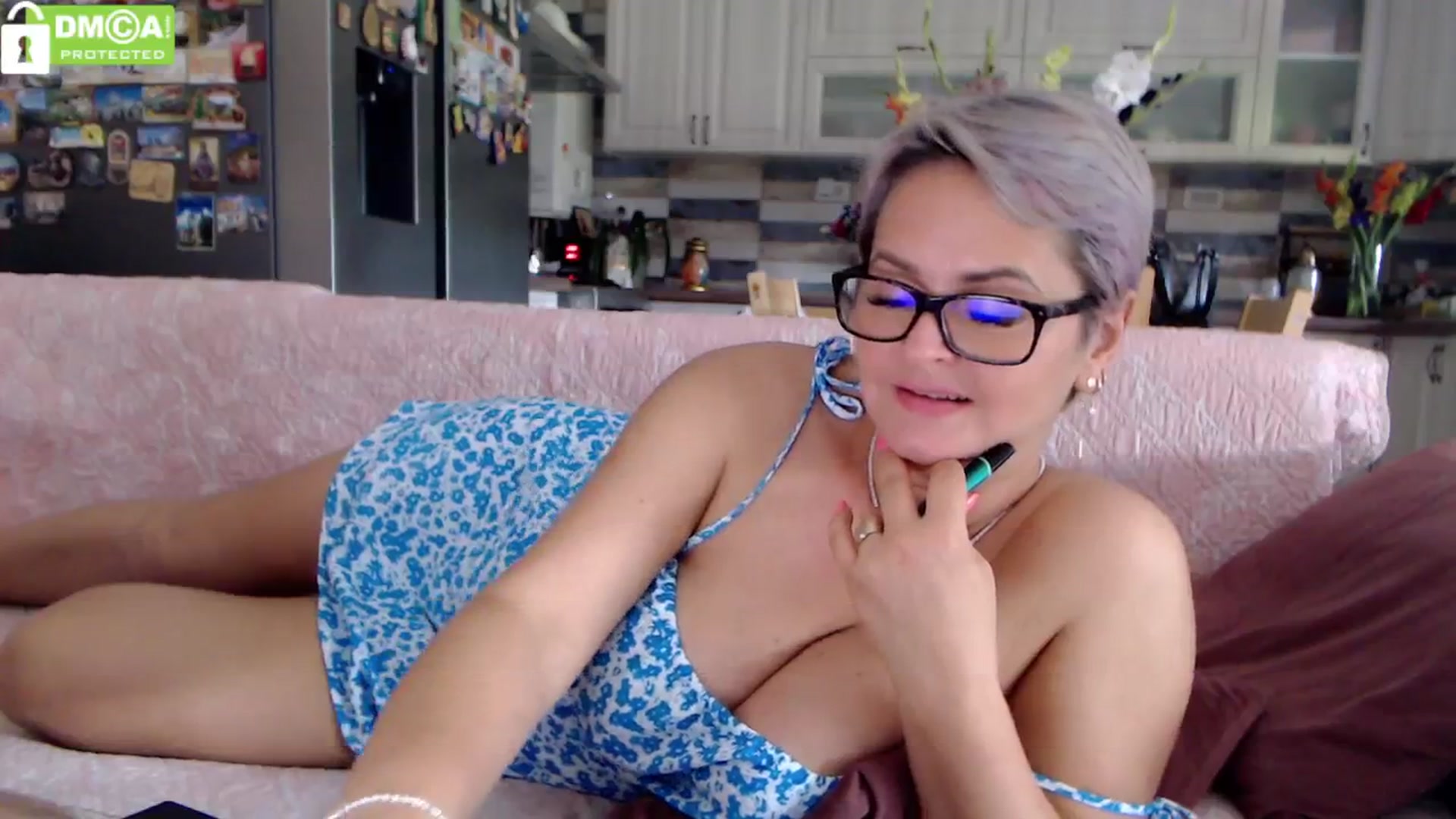 Gallery image thumbnail from silverjewel's myfreecams stream on, 07/16/2024, 10:49 image 9 of 20