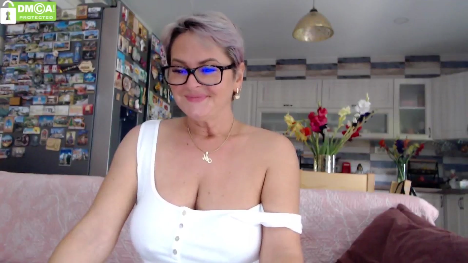 Gallery image thumbnail from silverjewel's myfreecams stream on, 07/18/2024, 10:01 image 12 of 20