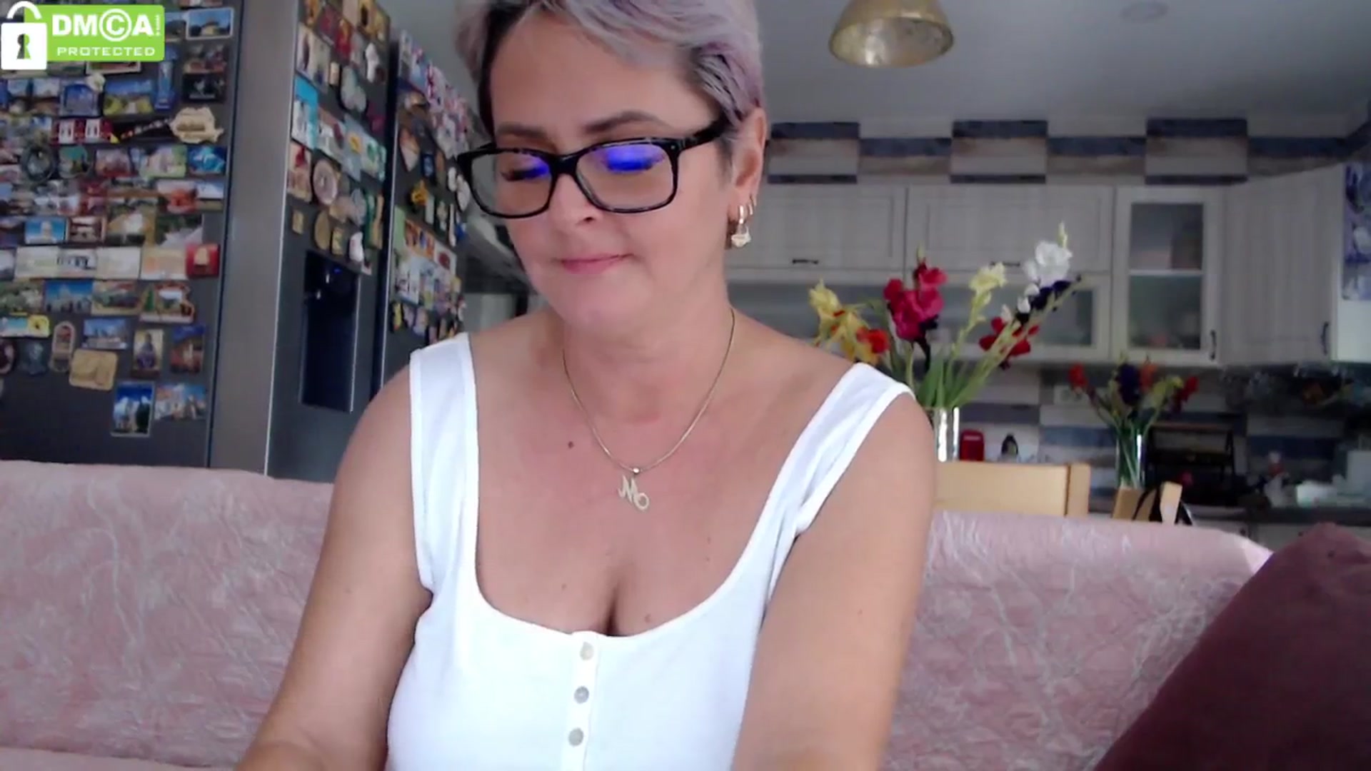 Gallery image thumbnail from silverjewel's myfreecams stream on, 07/18/2024, 10:59 image 20 of 20