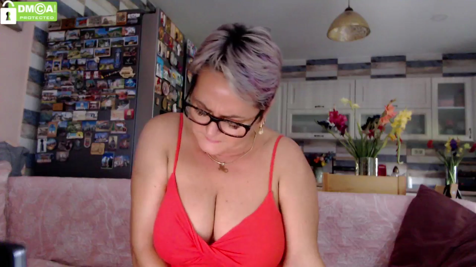 Gallery image thumbnail from silverjewel's myfreecams stream on, 07/19/2024, 10:20 image 7 of 20