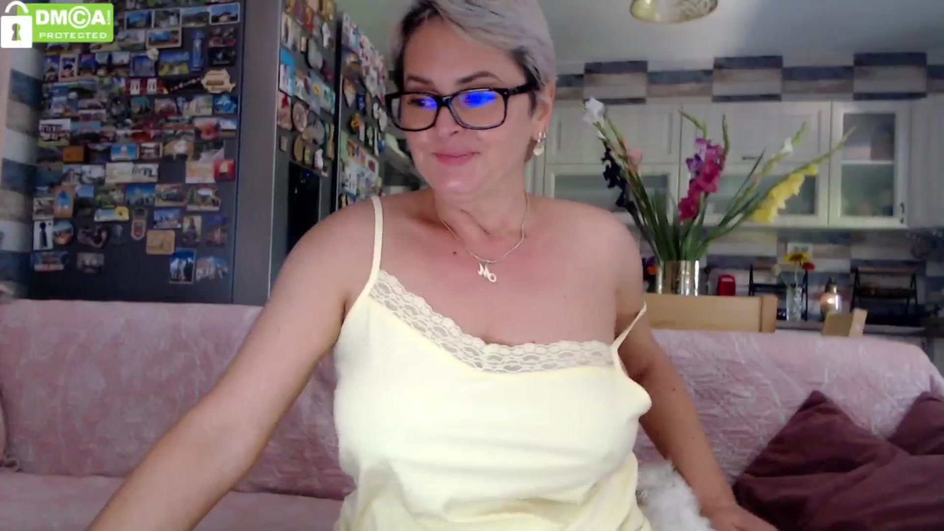 Gallery image thumbnail from silverjewel's myfreecams stream on, 07/29/2024, 10:30 image 18 of 20