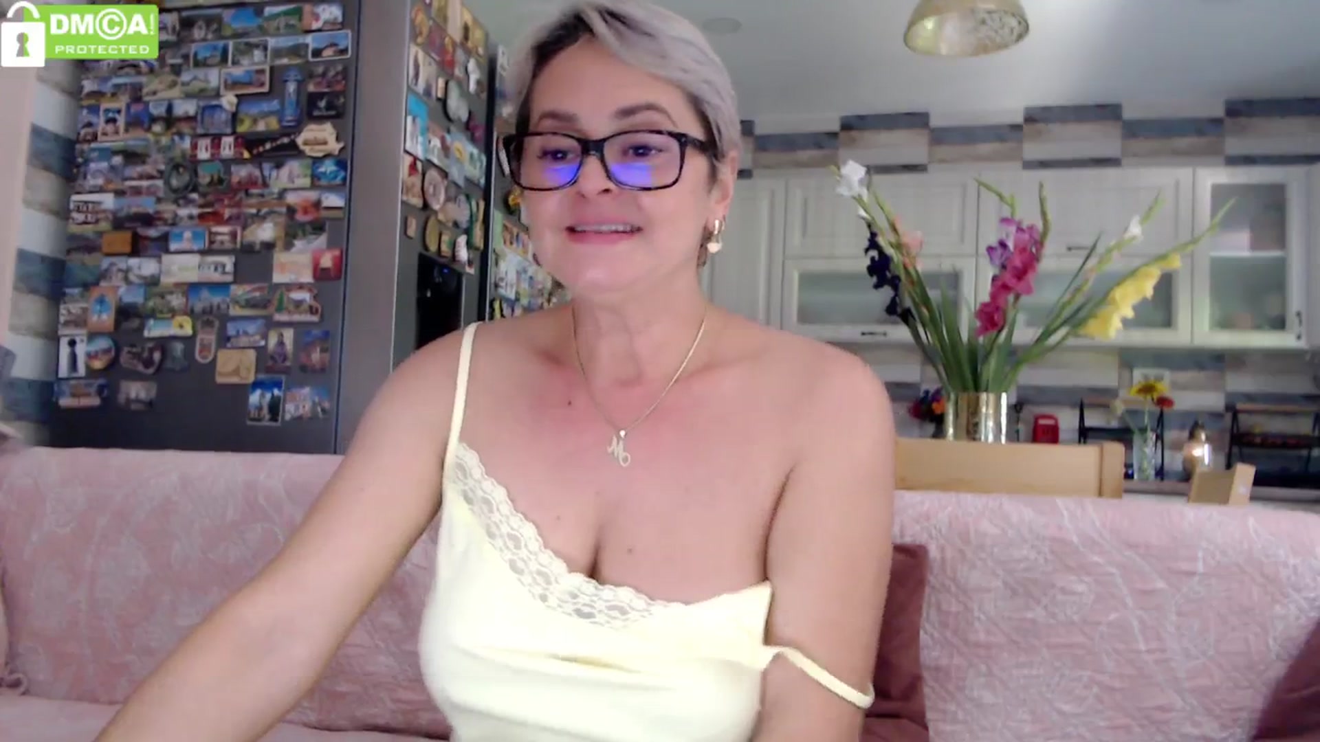Gallery image thumbnail from silverjewel's myfreecams stream on, 07/29/2024, 10:52 image 14 of 20