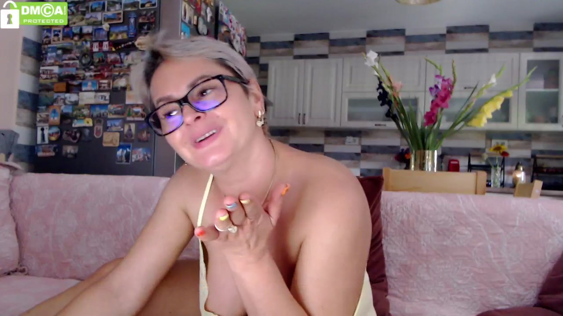 Gallery image thumbnail from silverjewel's myfreecams stream on, 07/29/2024, 10:52 image 6 of 20