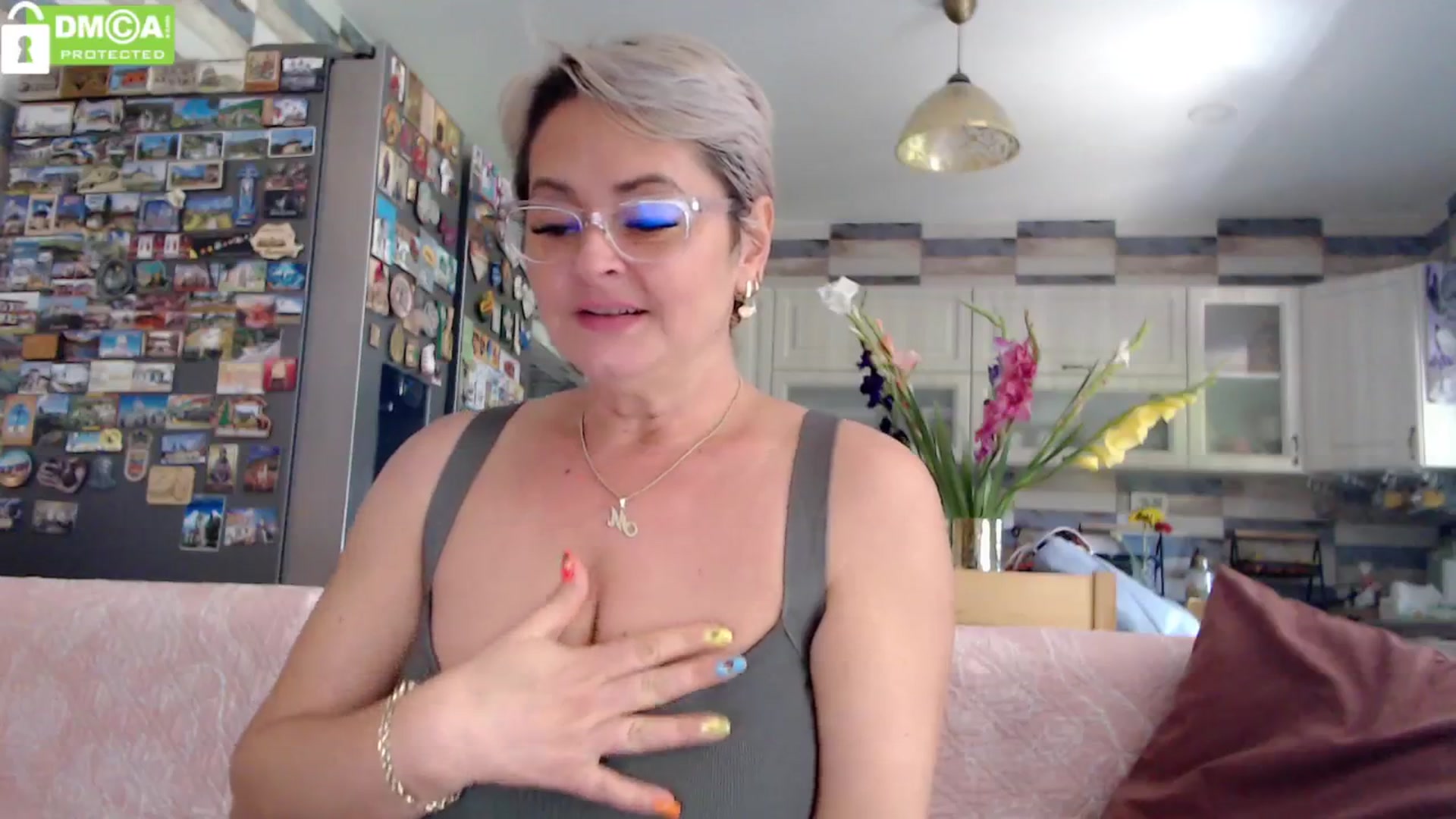 Gallery image thumbnail from silverjewel's myfreecams stream on, 07/30/2024, 13:27 image 12 of 20