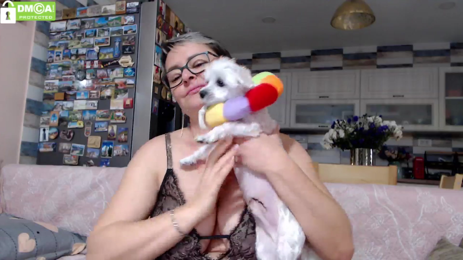Gallery image thumbnail from silverjewel's myfreecams stream on, 10/15/2024, 09:29 image 19 of 20