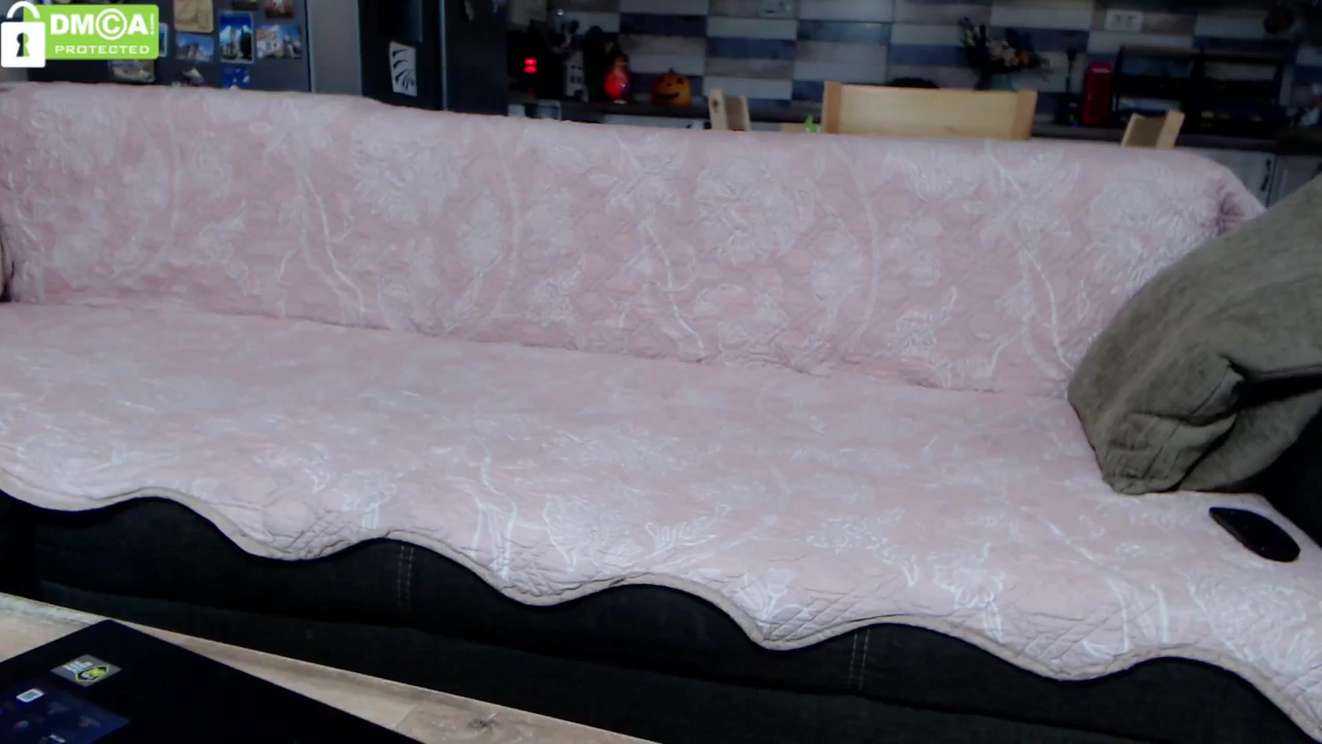 Gallery image thumbnail from silverjewel's myfreecams stream on, 10/22/2024, 09:50 image 5 of 20