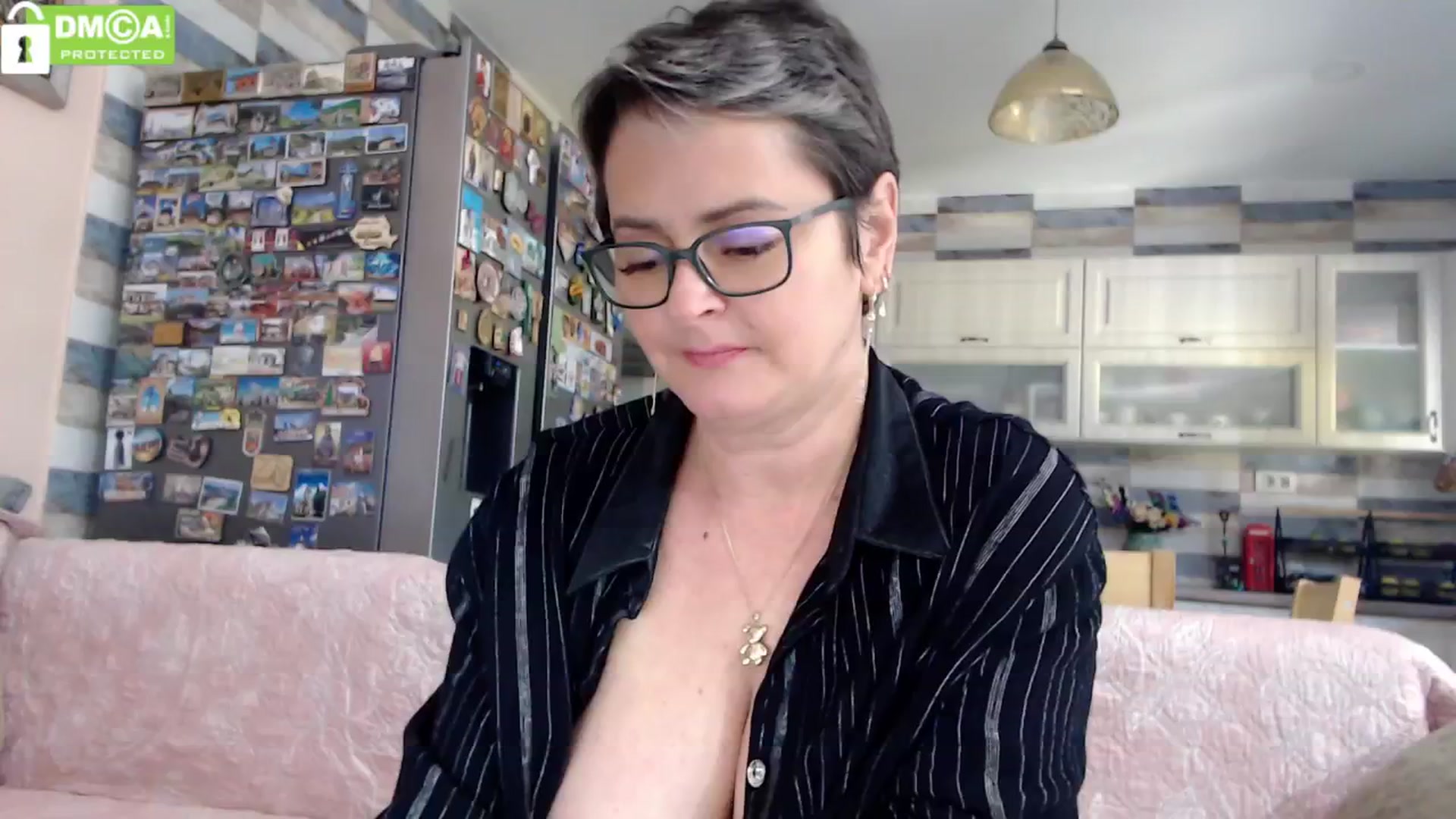 Gallery image thumbnail from silverjewel's myfreecams stream on, 10/22/2024, 10:26 image 18 of 20