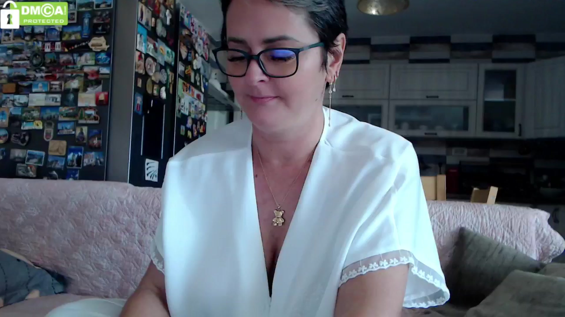 Gallery image thumbnail from silverjewel's myfreecams stream on, 10/23/2024, 10:42 image 11 of 20