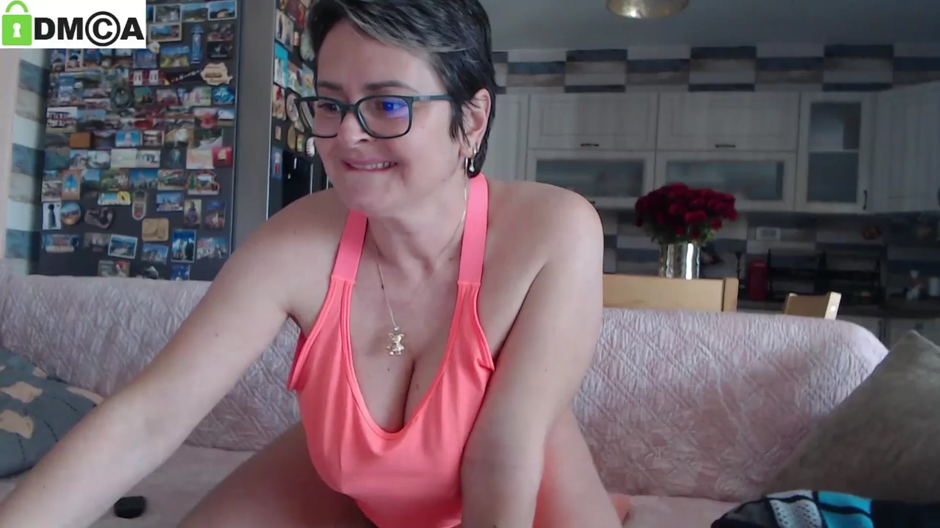 Gallery image thumbnail from silverjewel's myfreecams stream on, 11/08/2024, 09:51 image 7 of 20