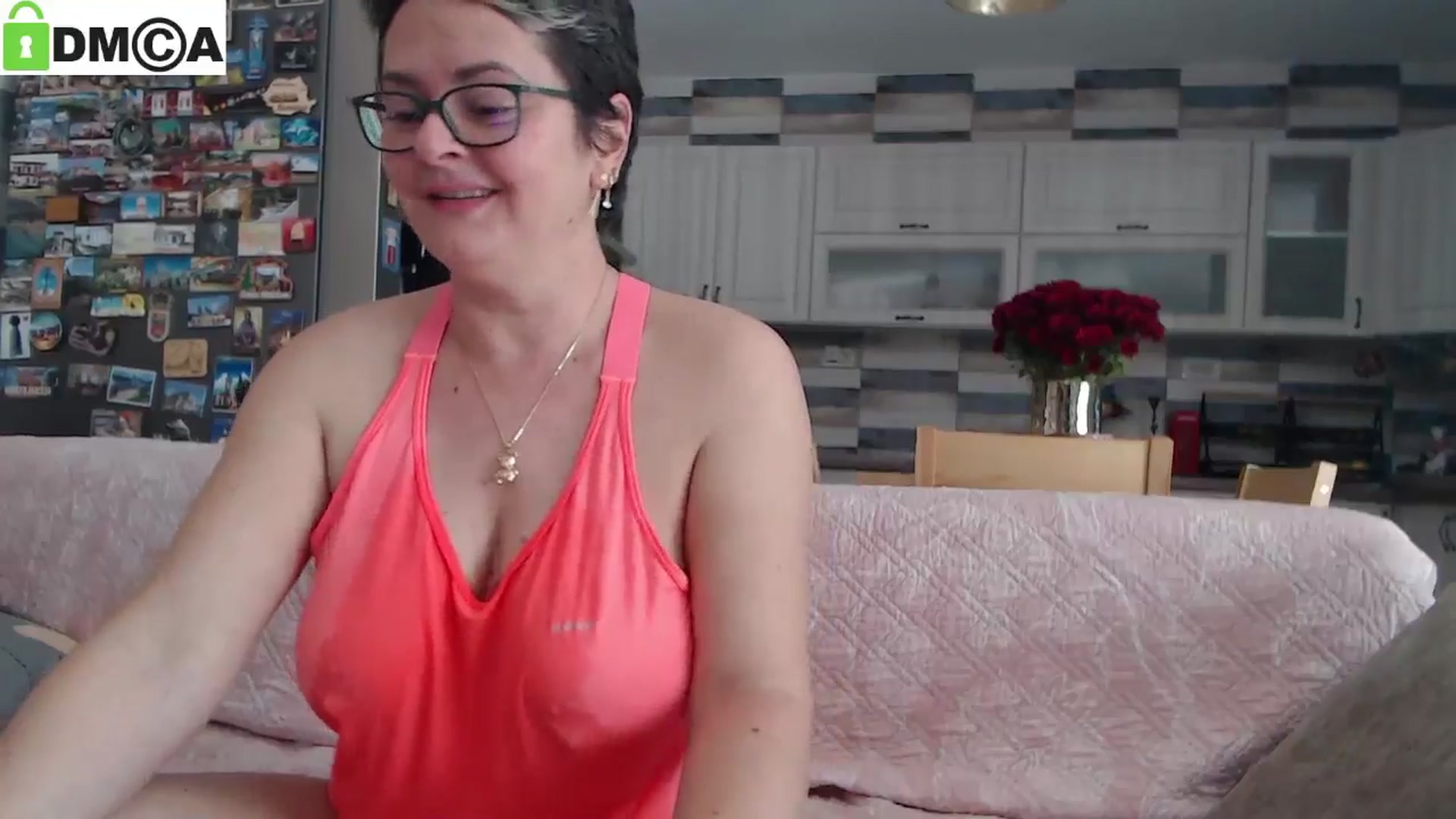 Gallery image thumbnail from silverjewel's myfreecams stream on, 11/08/2024, 12:21 image 10 of 20