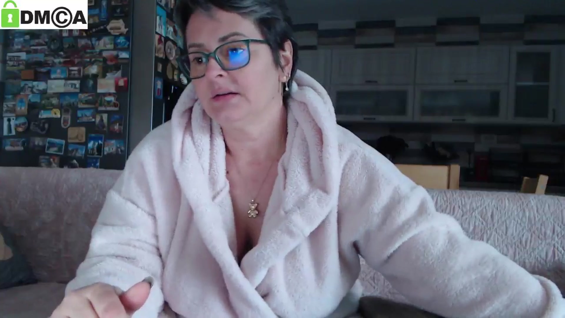 Gallery image thumbnail from silverjewel's myfreecams stream on, 11/13/2024, 12:19 image 2 of 20