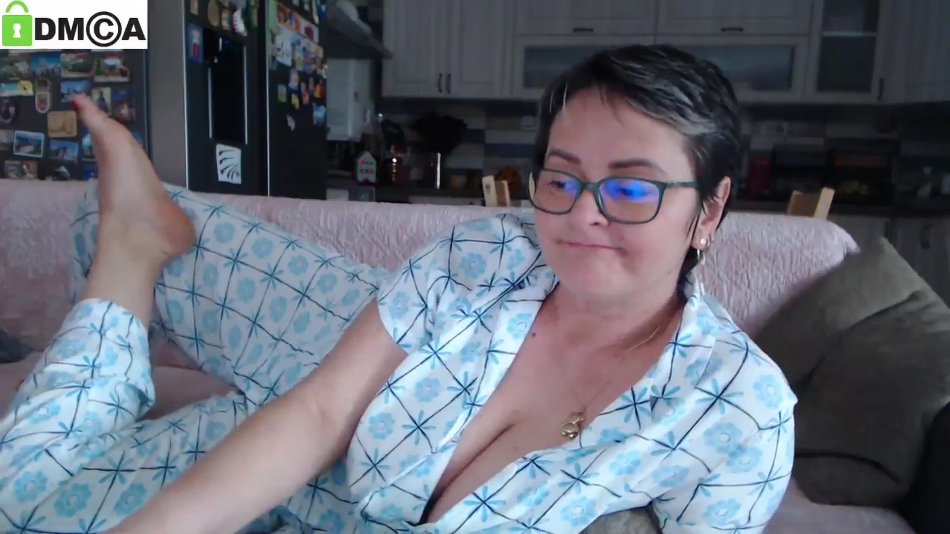 Gallery image thumbnail from silverjewel's myfreecams stream on, 11/21/2024, 12:05 image 12 of 20