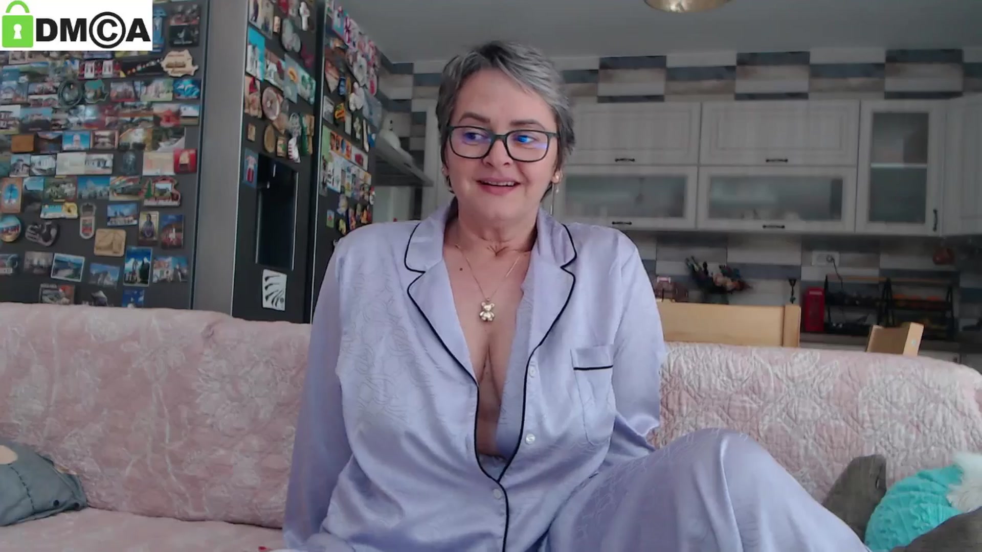 Gallery image thumbnail from silverjewel's myfreecams stream on, 11/28/2024, 12:24 image 17 of 20