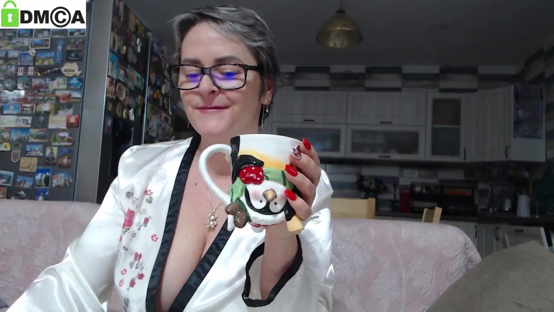 Gallery image thumbnail from silverjewel's myfreecams stream on, 12/05/2024, 10:42 image 10 of 20