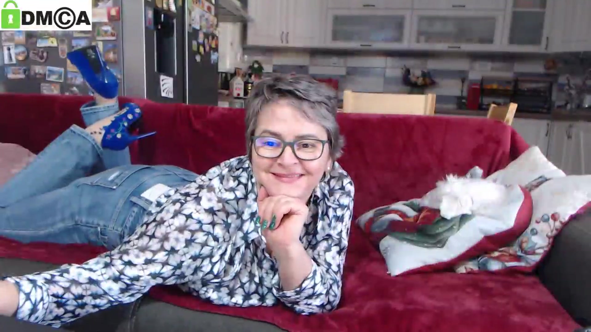 Gallery image thumbnail from silverjewel's myfreecams stream on, 12/18/2024, 08:23 image 18 of 20