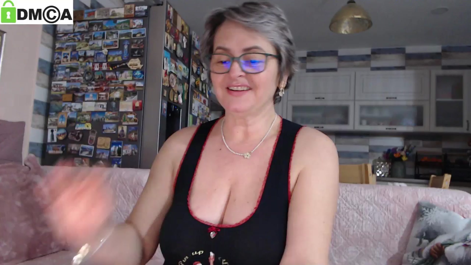 Gallery image thumbnail from silverjewel's myfreecams stream on, 12/27/2024, 12:15 image 19 of 20