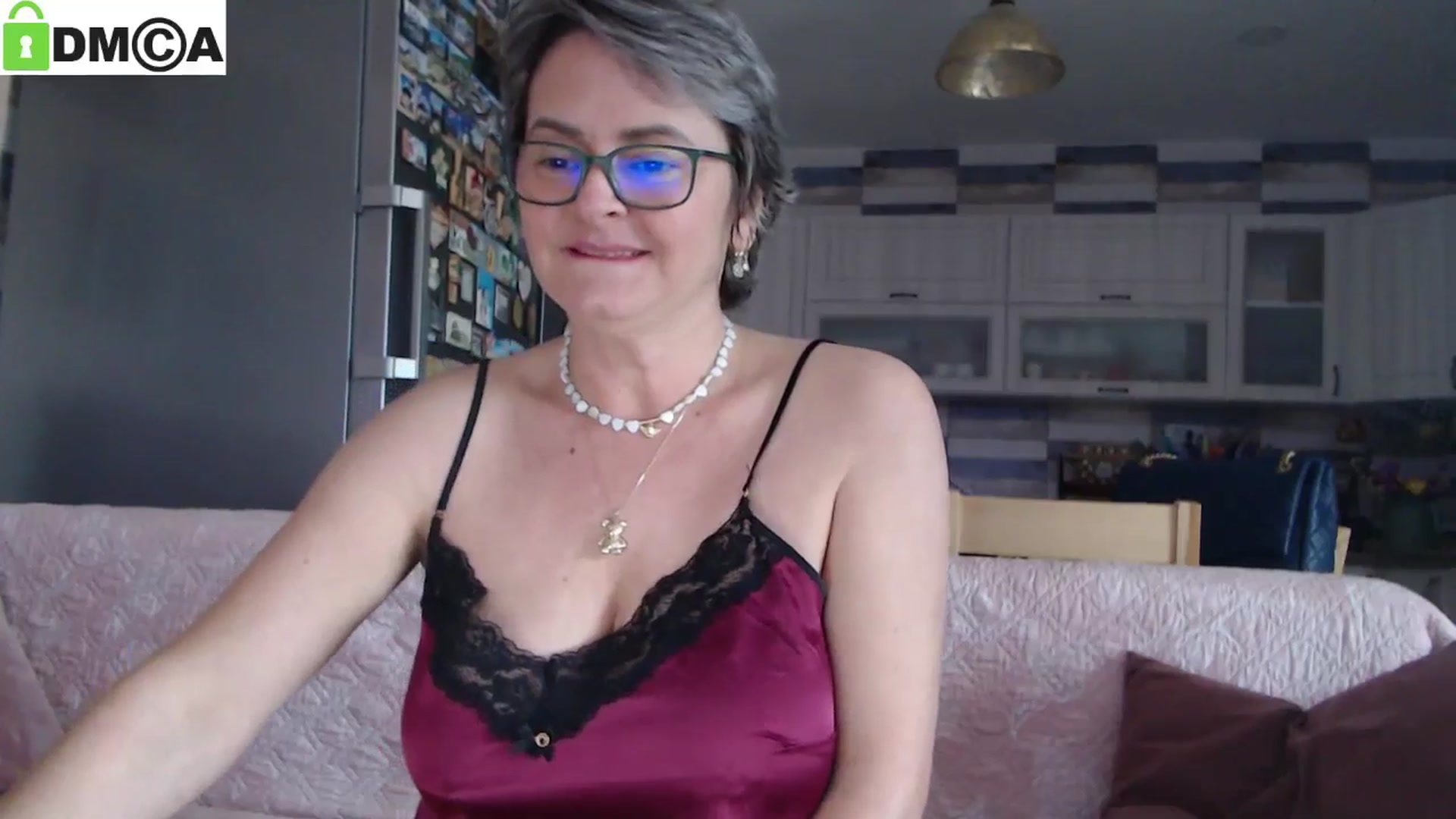 Gallery image thumbnail from silverjewel's myfreecams stream on, 01/10/2025, 11:22 image 3 of 20