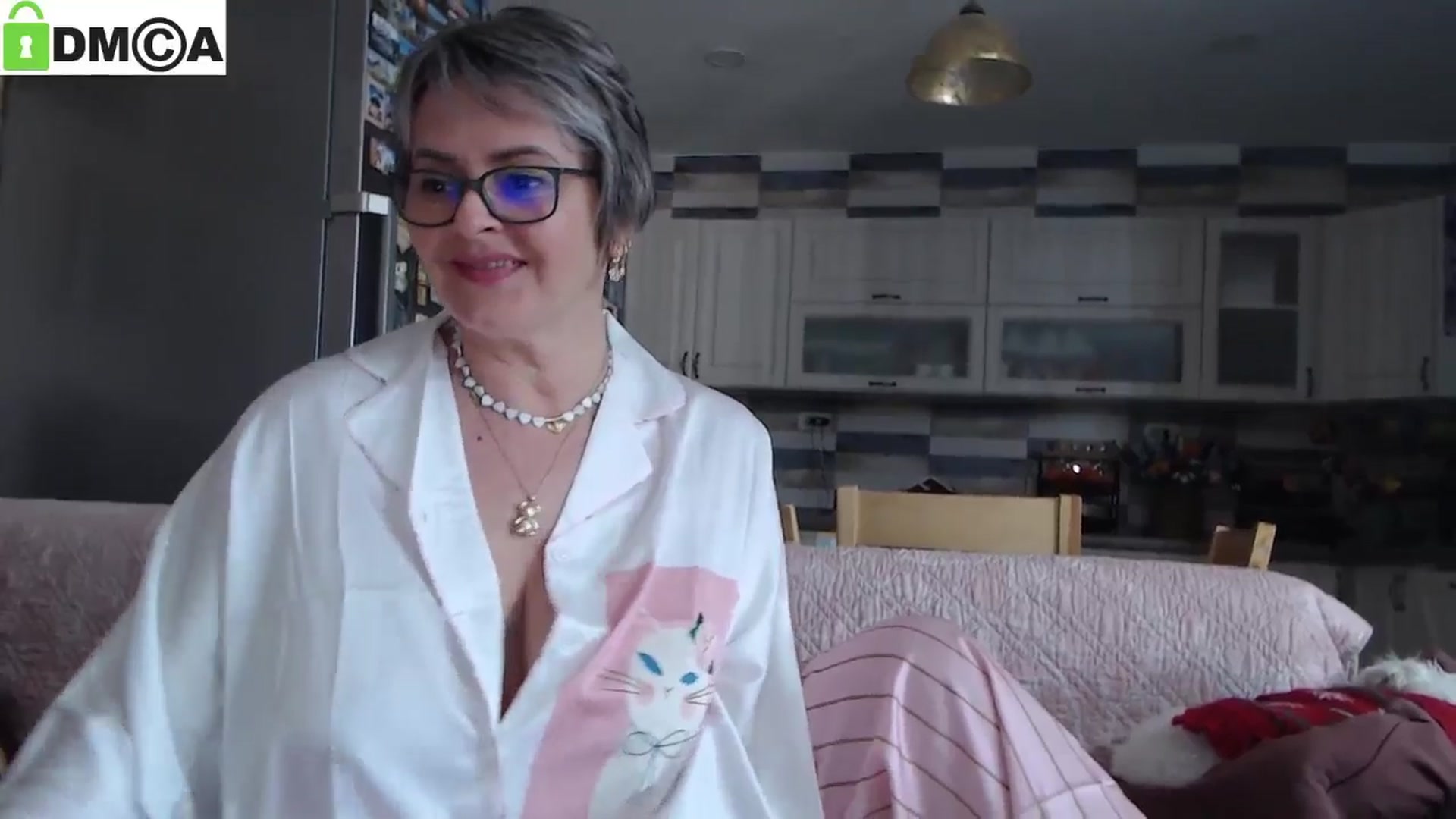 Gallery image thumbnail from silverjewel's myfreecams stream on, 01/16/2025, 10:42 image 12 of 20
