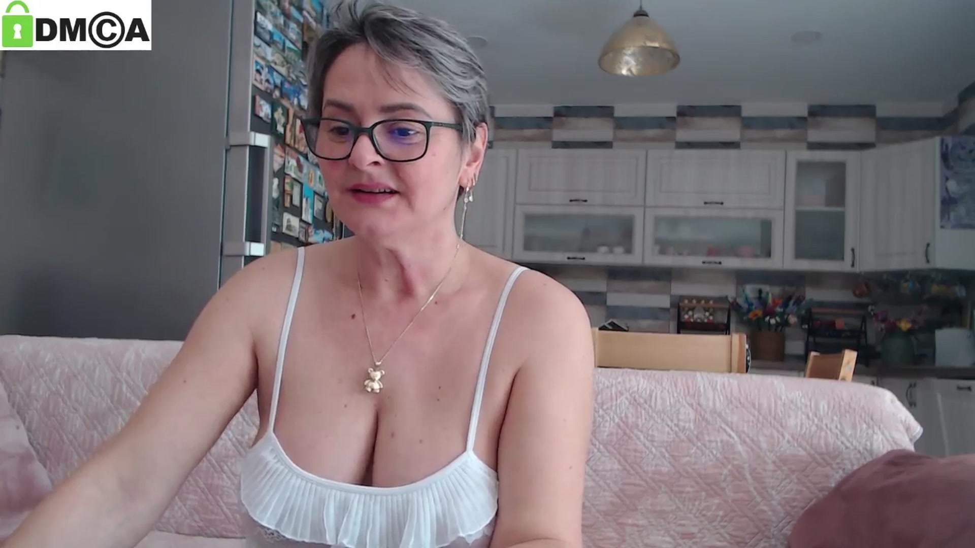 Gallery image thumbnail from silverjewel's myfreecams stream on, 01/19/2025, 12:15 image 12 of 20
