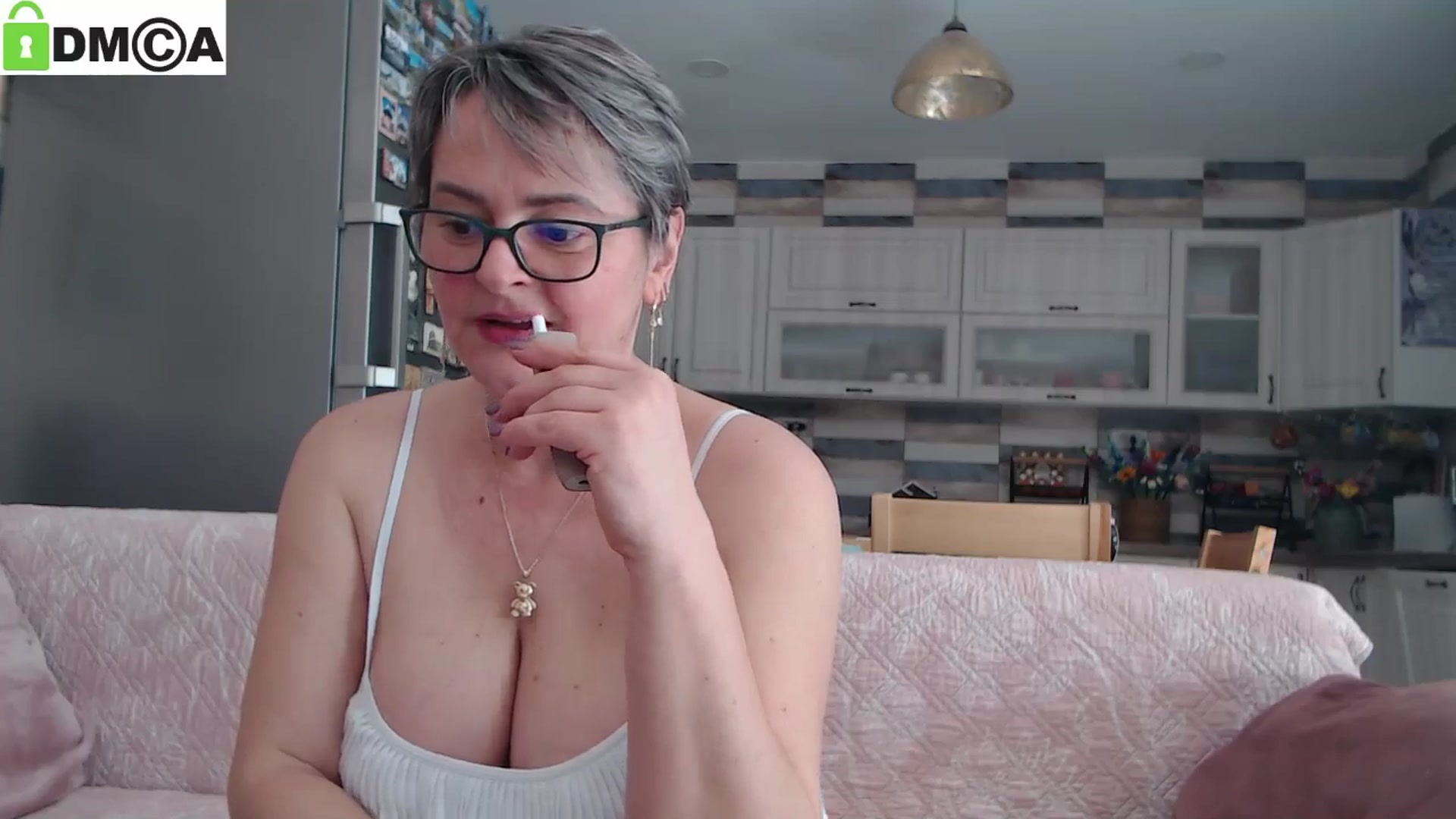Gallery image thumbnail from silverjewel's myfreecams stream on, 01/19/2025, 12:15 image 2 of 20