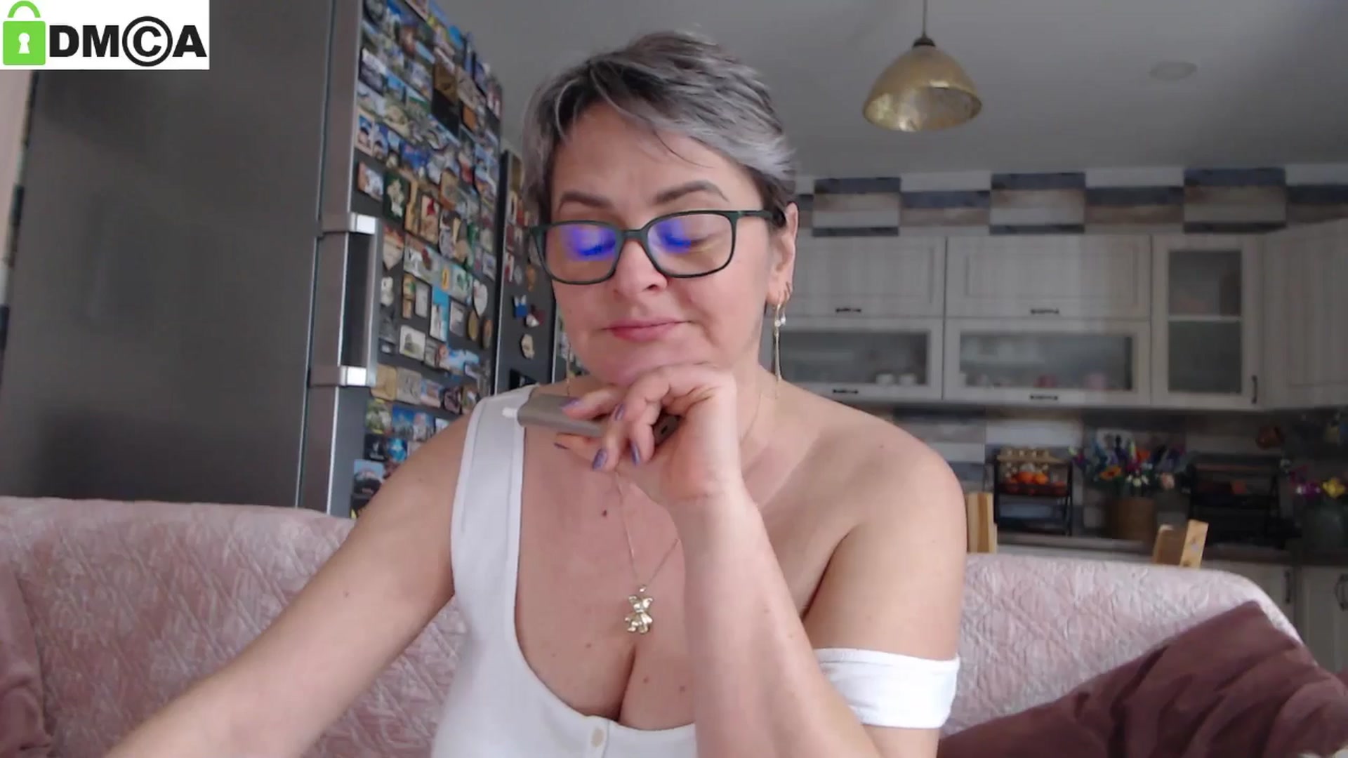 Gallery image thumbnail from silverjewel's myfreecams stream on, 01/22/2025, 10:25 image 16 of 20